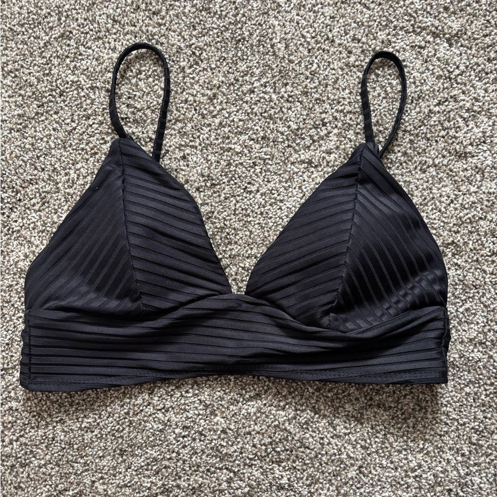 Black bikini top